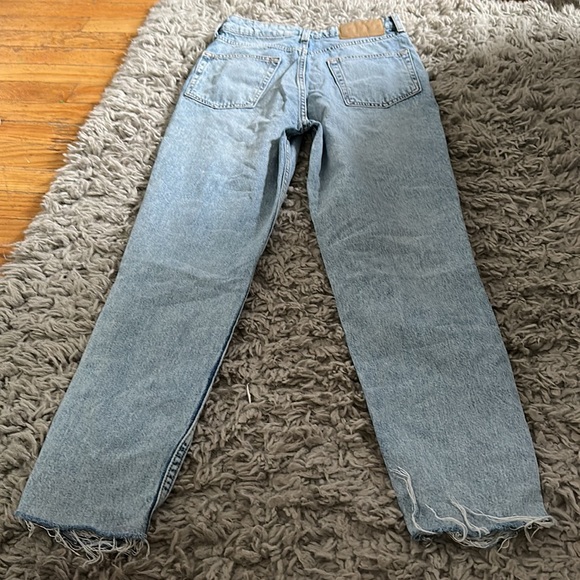 H&M ripped jeans - Picture 2 of 2